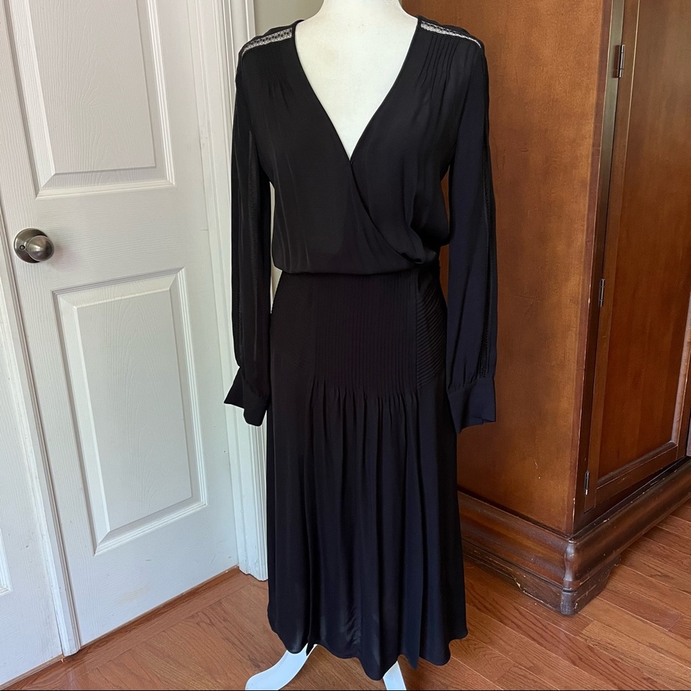Pipes & Shaw Veronica Beard black silk dress - long sleeves